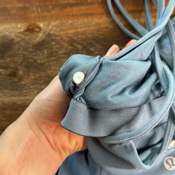 Lululemon strappy tank size 10 - pewter blue color - Picture 4 of 5